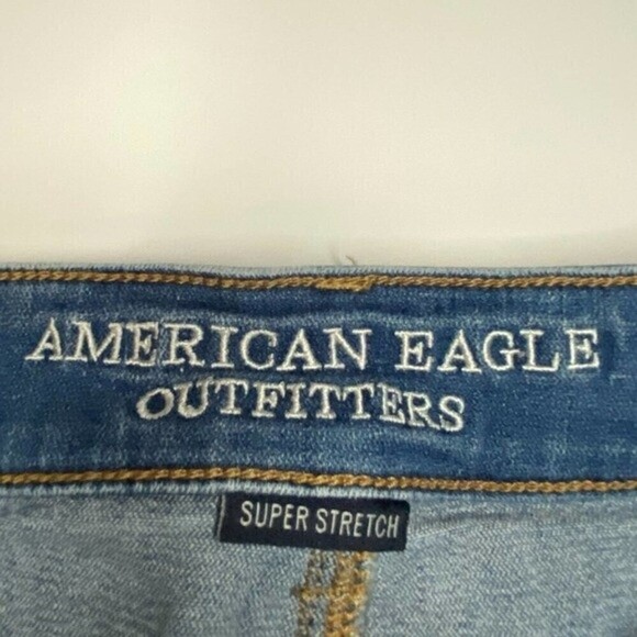 American Eagle Outfitters Women's Super Stretch Shorts Size 0 - Picture 3 of 6